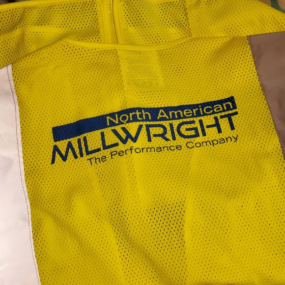 Unisex High Visibility Mesh Safety Vest - Picture 4 of 4